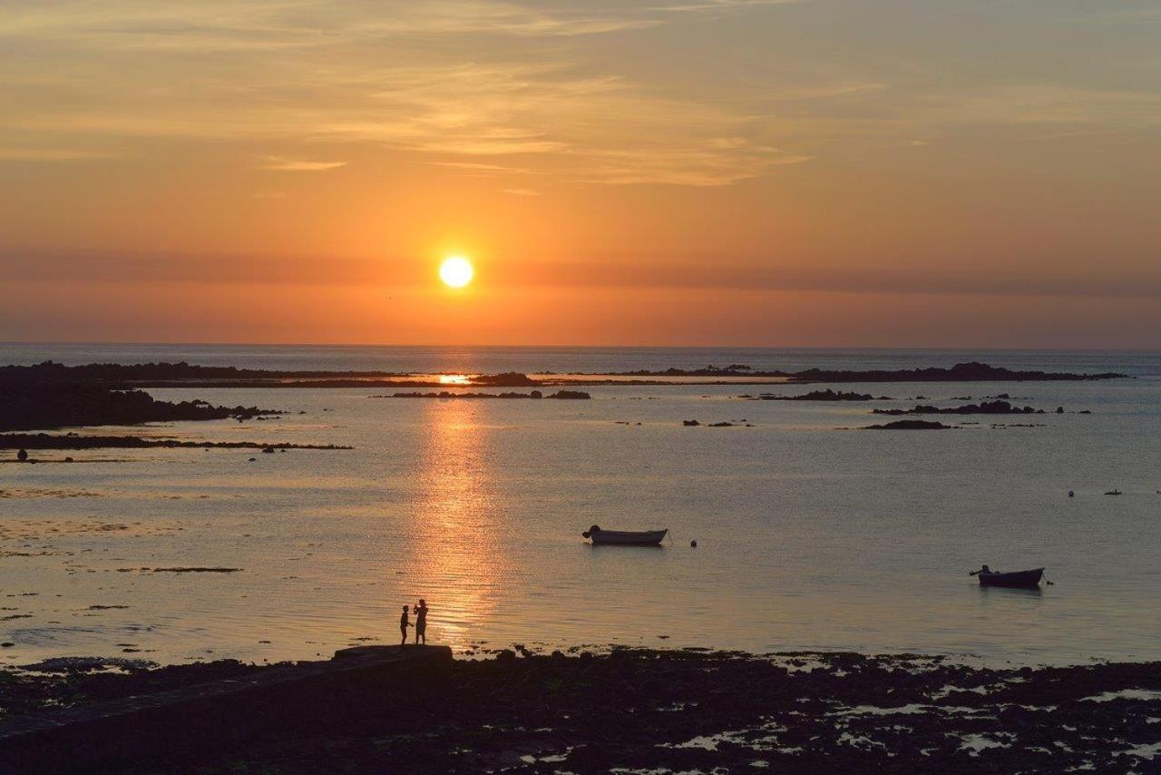 Driftwood Inn Saint Saviour Servizi foto