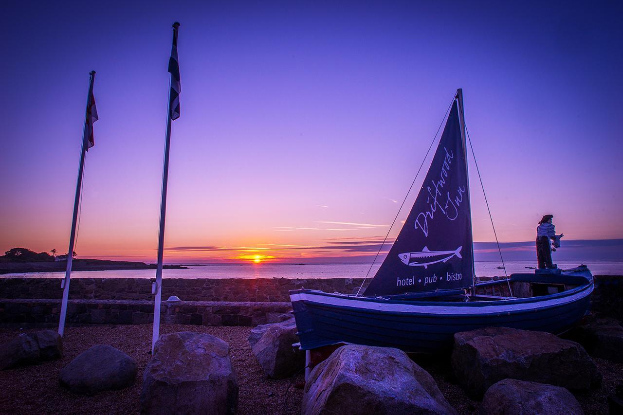 Driftwood Inn Saint Saviour Servizi foto