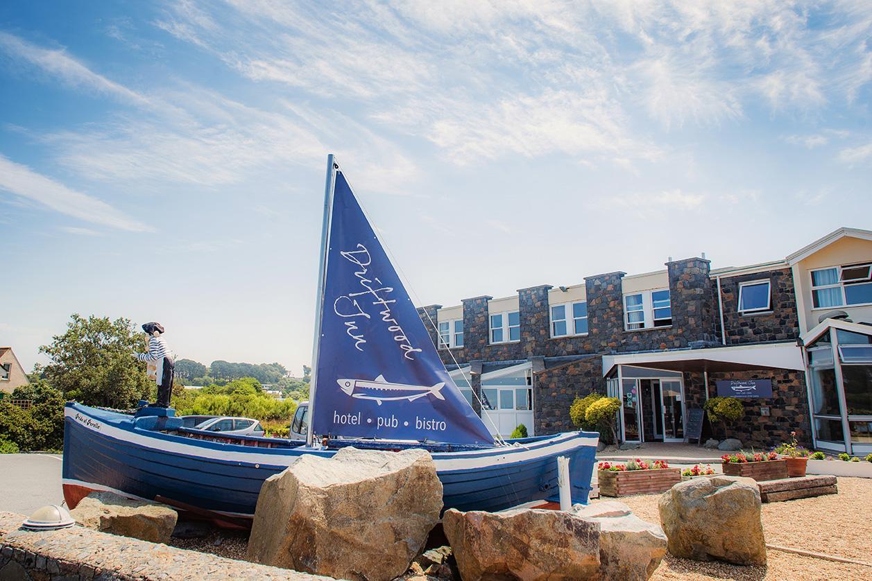 Driftwood Inn Saint Saviour Esterno foto
