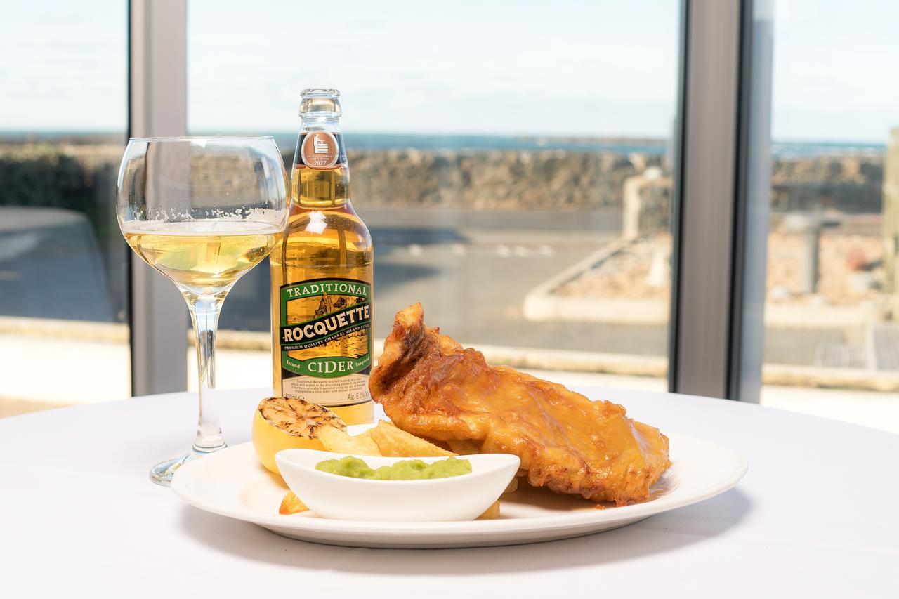 Driftwood Inn Saint Saviour Ristorante foto