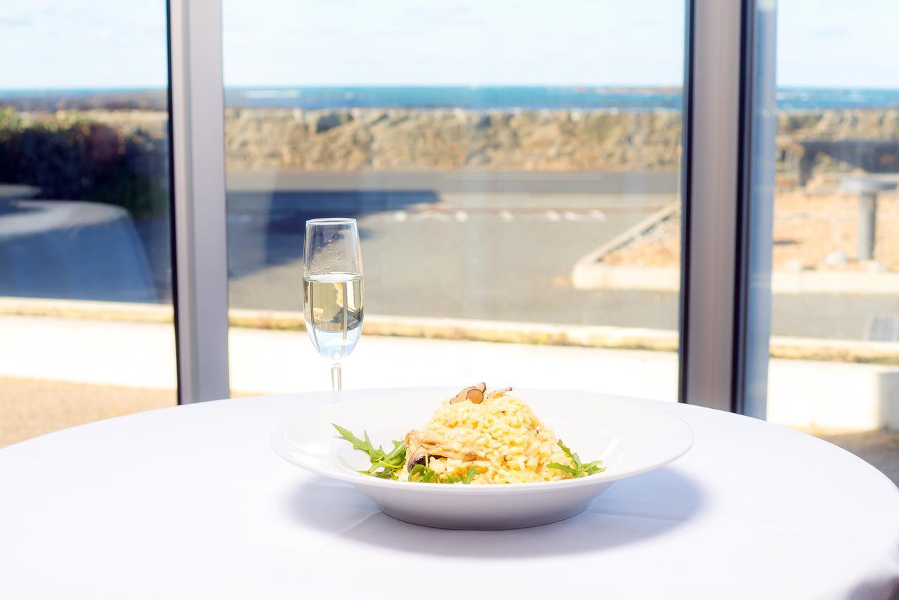 Driftwood Inn Saint Saviour Ristorante foto