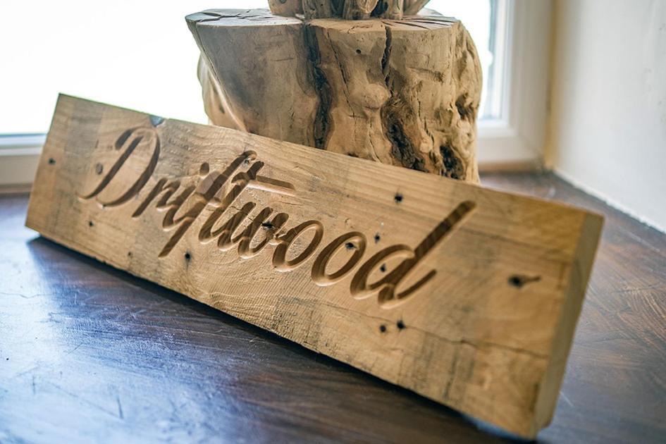 Driftwood Inn Saint Saviour Esterno foto